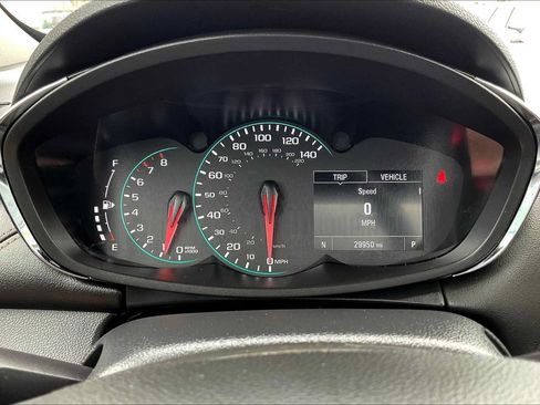 Used 2022 Chevrolet Trax LT w/ LT Convenience Package FWD image 20