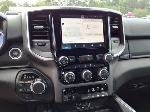 New 2026 RAM 1500 4x4 Crew Cab image 15