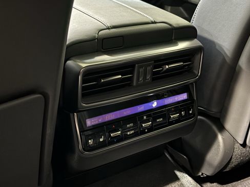 New 2026 Lexus LX 600 4WD w/ Luxury Package image 36