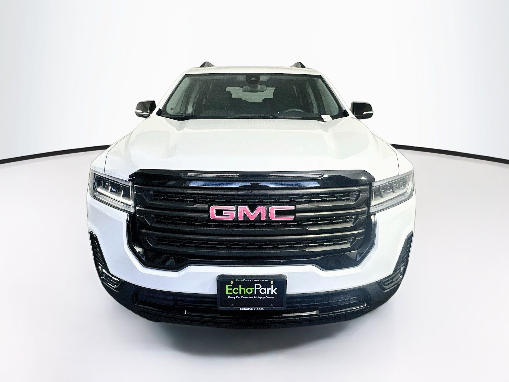 Used 2023 GMC Acadia SLE w/ Driver Convenience Package FWD image 2