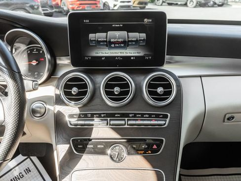 Used 2017 Mercedes-Benz C 300 4MATIC Sedan image 19
