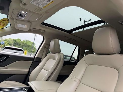 Certified 2023 Lincoln Aviator AWD w/ Premium Package image 12