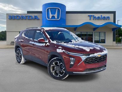 Used 2025 Chevrolet Trax LT w/ Driver Confidence Package