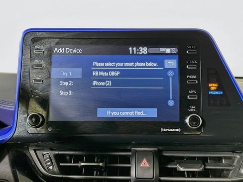 Used 2020 Toyota C-HR XLE FWD image 24
