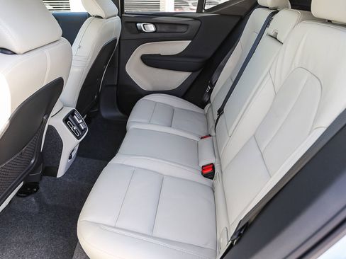 New 2026 Volvo XC40 B5 Plus w/ Protection Package Premier AWD/4WD image 18