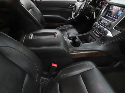 Used 2017 Chevrolet Suburban LT AWD/4WD image 21