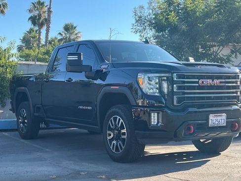 Used 2023 GMC Sierra 2500 AT4 w/ AT4 Premium Plus Package AWD/4WD image 2