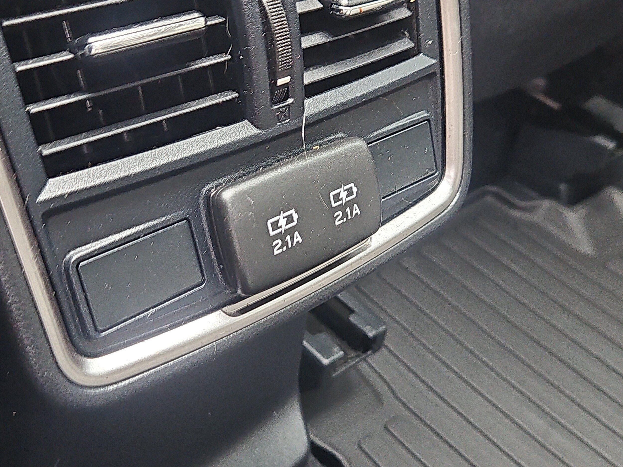 Used 2021 Subaru Forester Premium AWD/4WD image 12