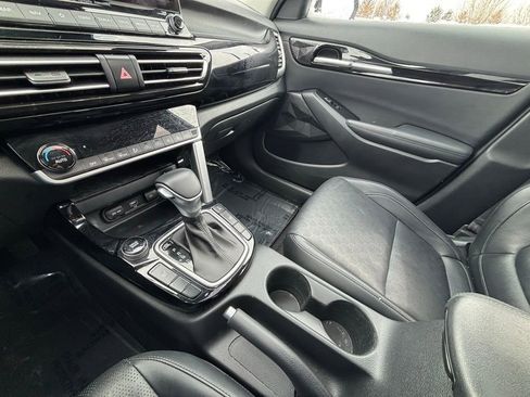 Used 2022 Kia Seltos EX image 19