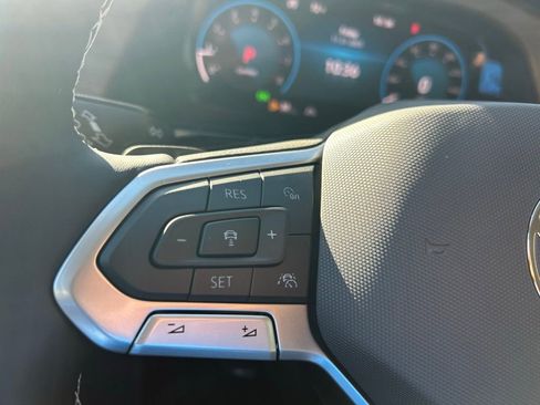 New 2026 Volkswagen Atlas SE image 17