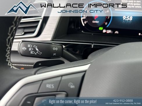 New 2026 Volkswagen Atlas Cross Sport SE image 21