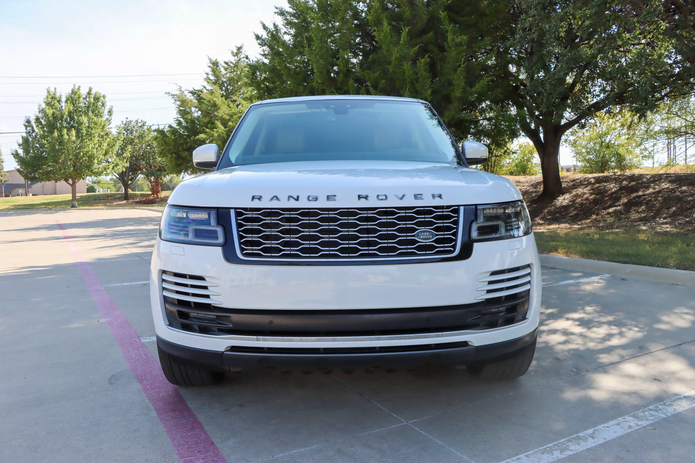 Used 2019 Land Rover Range Rover HSE AWD/4WD image 2