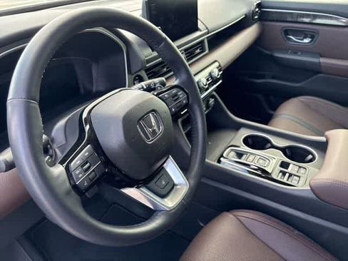 Used 2025 Honda Pilot Elite image 10