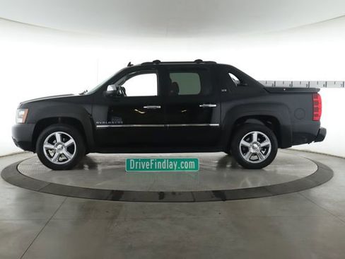 Used 2012 Chevrolet Avalanche LTZ AWD/4WD image 9