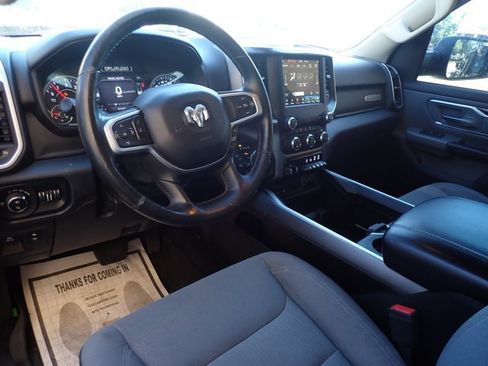 Used 2019 RAM 1500 Big Horn AWD/4WD image 9