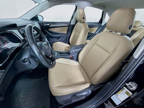 Used 2019 Volkswagen Jetta SE w/ Cold Weather Package image 20