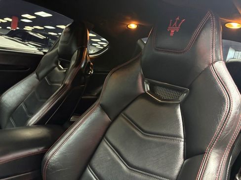 Used 2018 Maserati GranTurismo Sport RWD image 23