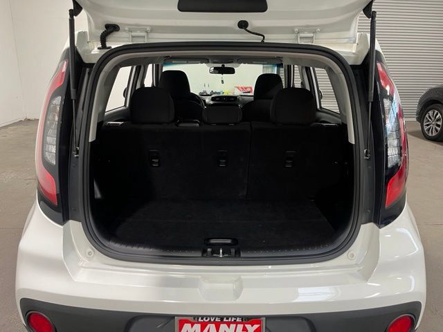 Used 2019 Kia Soul FWD image 17