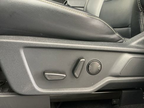 Used 2025 Ford Bronco Badlands image 21