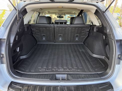 Used 2016 Subaru Outback 2.5i Limited image 8