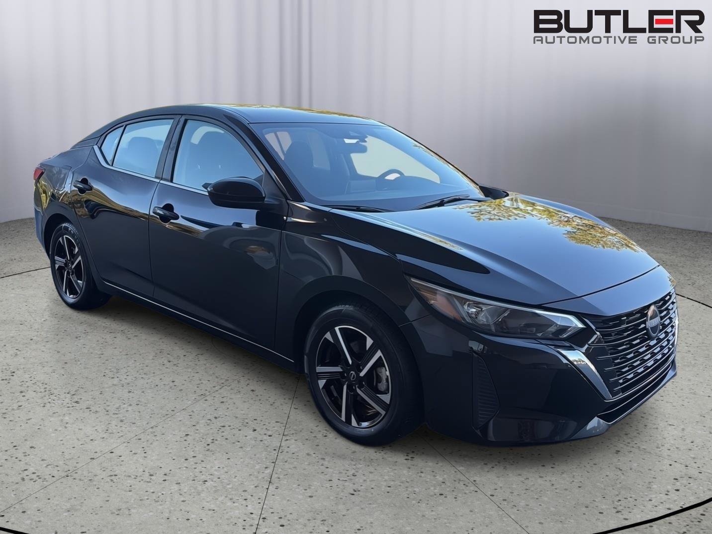 Used 2025 Nissan Sentra SV FWD image 8