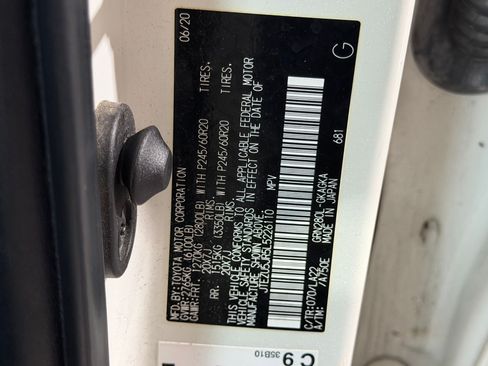 Used 2020 Toyota 4Runner Limited RWD image 32