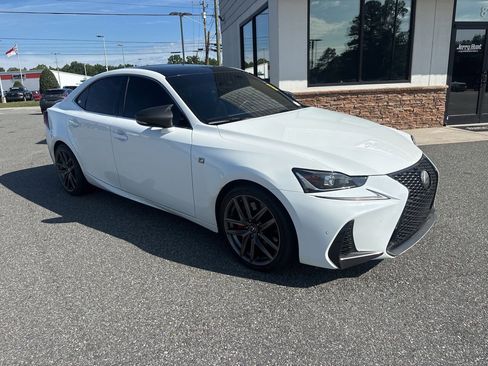 Used 2019 Lexus IS 350 F Sport w/ F Sport Package RWD image 9