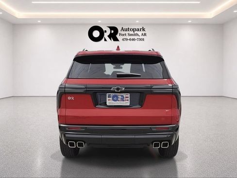 Used 2026 Chevrolet Traverse RS FWD image 20