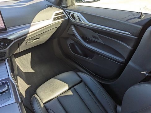 Used 2025 BMW 430i xDrive w/ Premium Package image 19