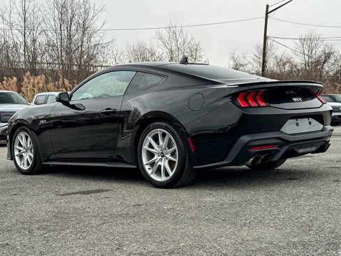 Used 2024 Ford Mustang GT Premium image 5