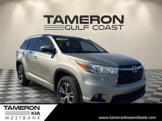 Used 2016 Toyota Highlander XLE video 1