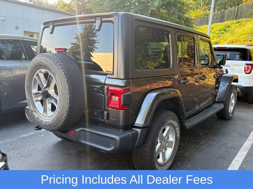 Used 2018 Jeep Wrangler Unlimited Sahara AWD/4WD image 6