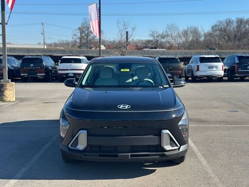 New 2026 Hyundai Kona SE image 2