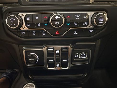 Used 2022 Jeep Gladiator Sport AWD/4WD image 22
