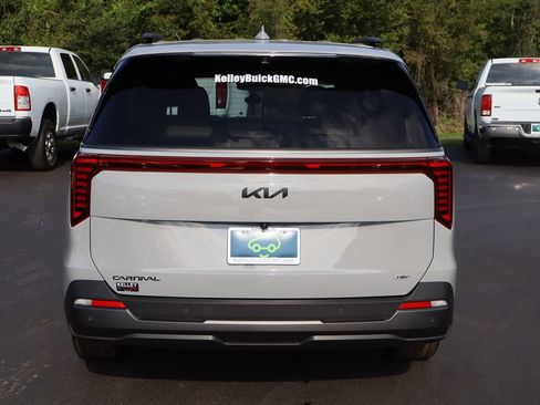 Used 2026 Kia Carnival SX Prestige FWD image 8