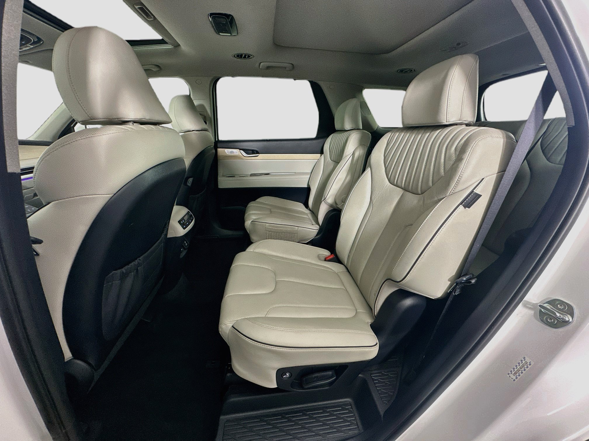 Used 2024 Hyundai Palisade Limited AWD/4WD image 30