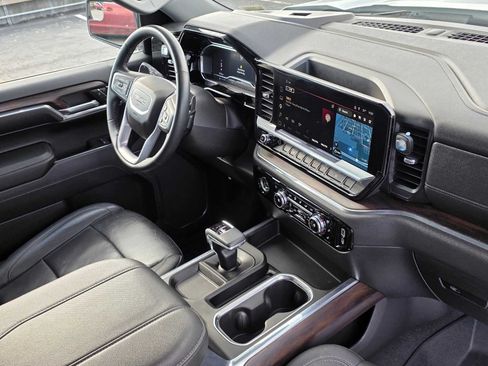 Used 2023 GMC Sierra 1500 SLT w/ SLT Premium Package AWD/4WD image 10