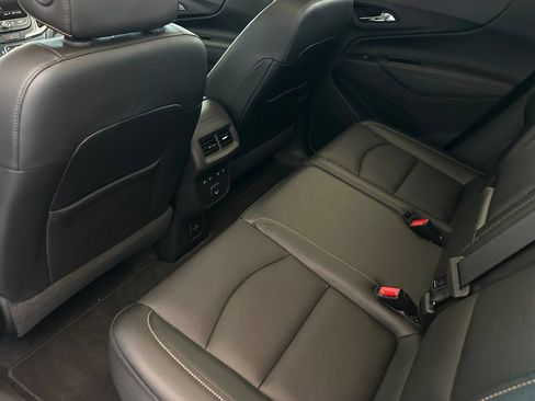 Used 2021 Chevrolet Equinox Premier FWD image 14