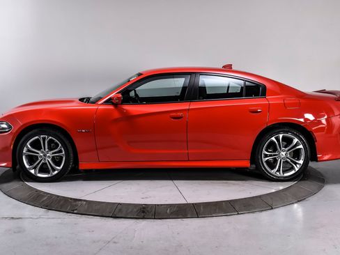 Used 2022 Dodge Charger R/T RWD image 3