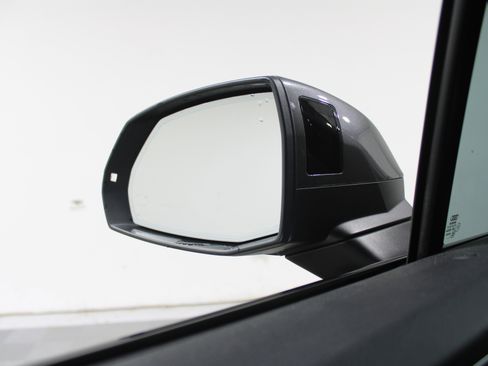 Used 2022 Audi Q7 Premium Plus image 19