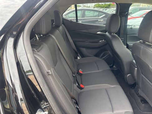 Used 2025 Buick Encore GX Preferred FWD image 37