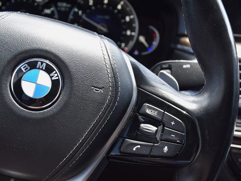Used 2017 BMW 530i xDrive w/ Premium Package AWD/4WD image 23
