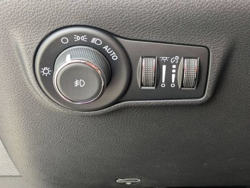 New 2026 Jeep Compass Latitude AWD/4WD image 16