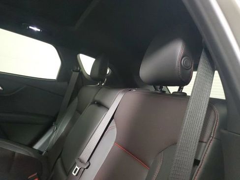Used 2021 Chevrolet Blazer RS w/ Enhanced Convenience Package FWD image 13