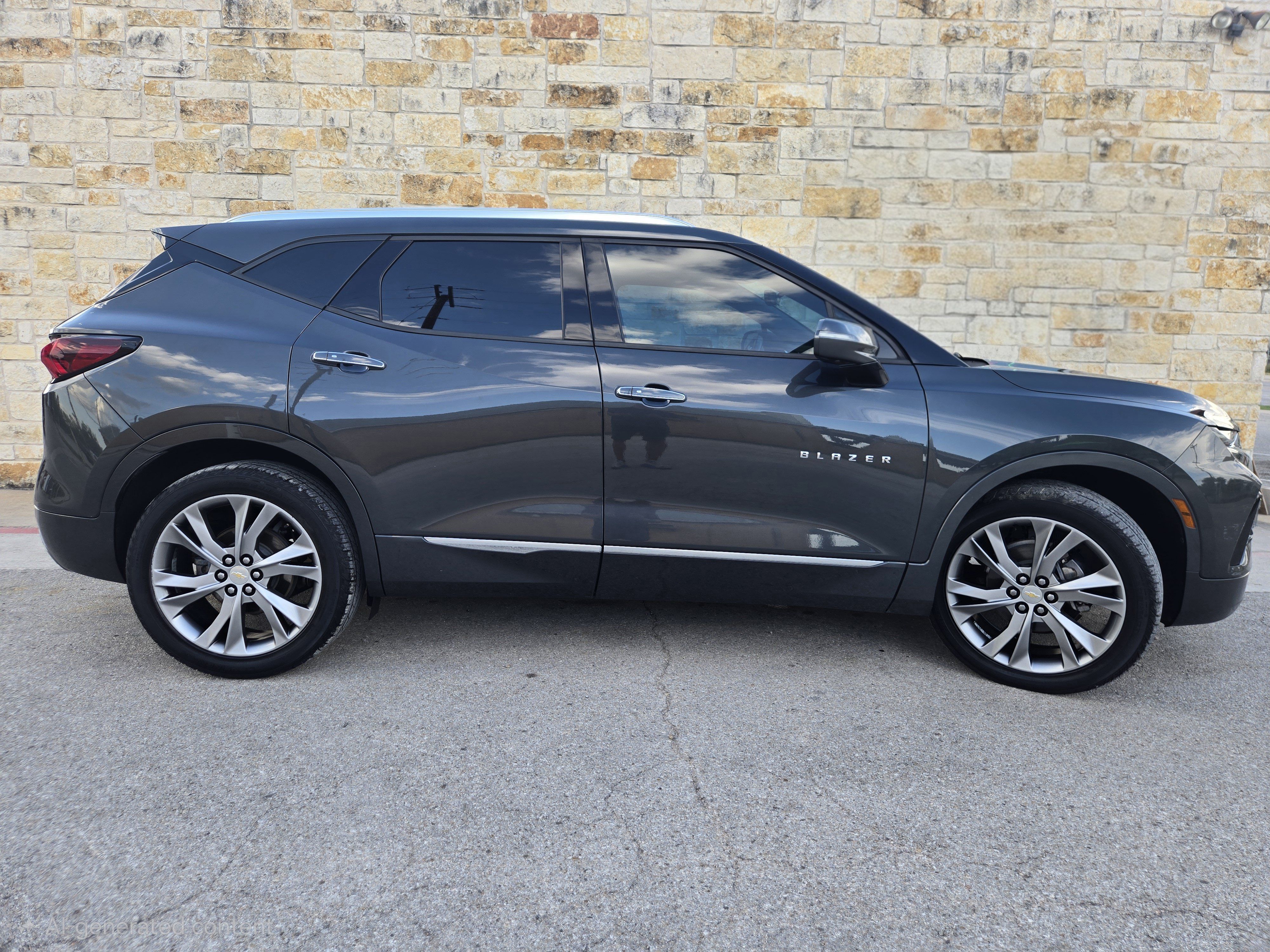 Used 2019 Chevrolet Blazer Premier w/ Sun and Wheels Package FWD image 18