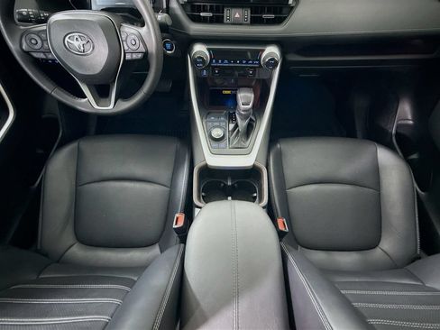 Used 2022 Toyota RAV4 Limited AWD/4WD image 16