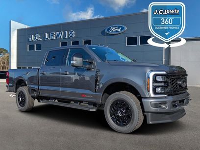 New 2026 Ford F350 Lariat w/ Black Appearance Package