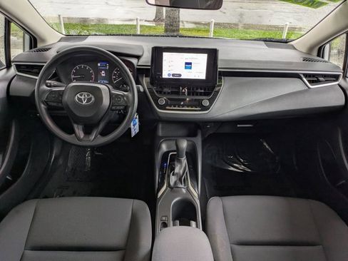 Used 2024 Toyota Corolla LE image 15