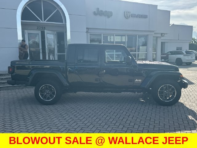 Certified 2023 Jeep Gladiator Overland AWD/4WD image 6