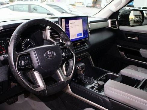 Used 2023 Toyota Tundra Limited image 3